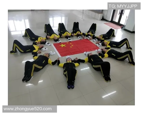 足球明星欢庆新春佳节精彩瞬间混剪图集展现团圆与祝福的美好时刻 足球明星欢庆新春佳节精彩瞬间混剪图集展现团圆与祝福的美好时刻